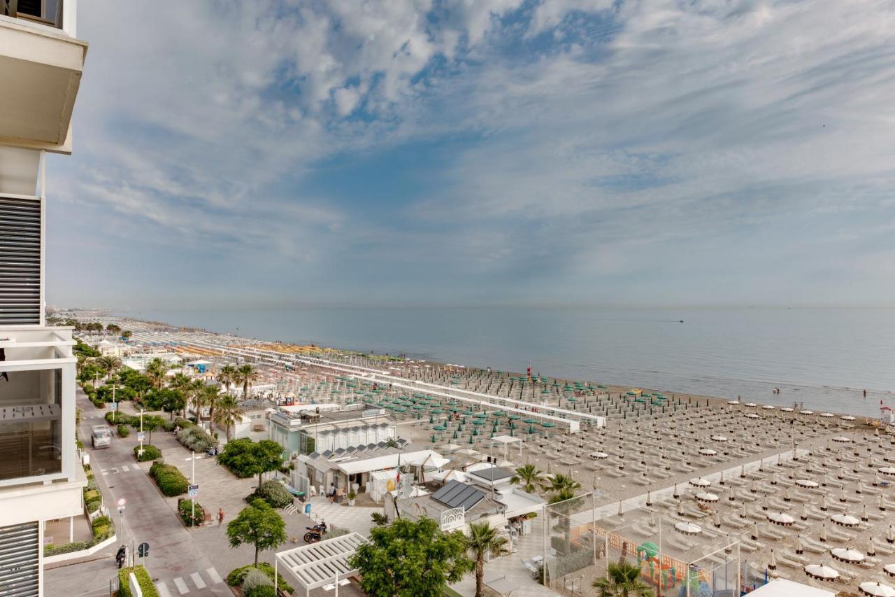 Hotel Margareth Riccione Bagian luar foto