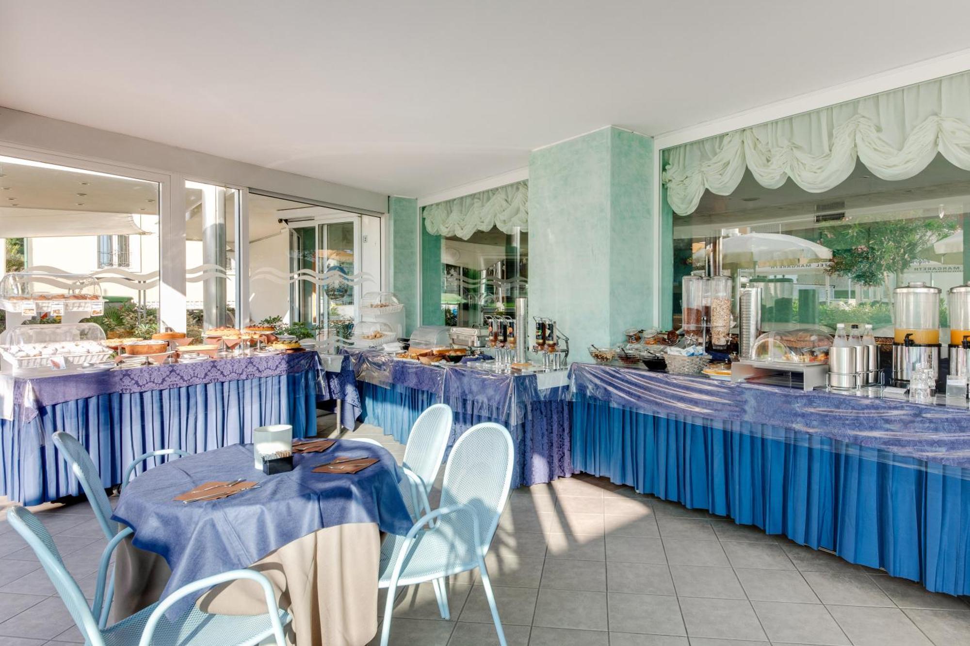 Hotel Margareth Riccione Bagian luar foto