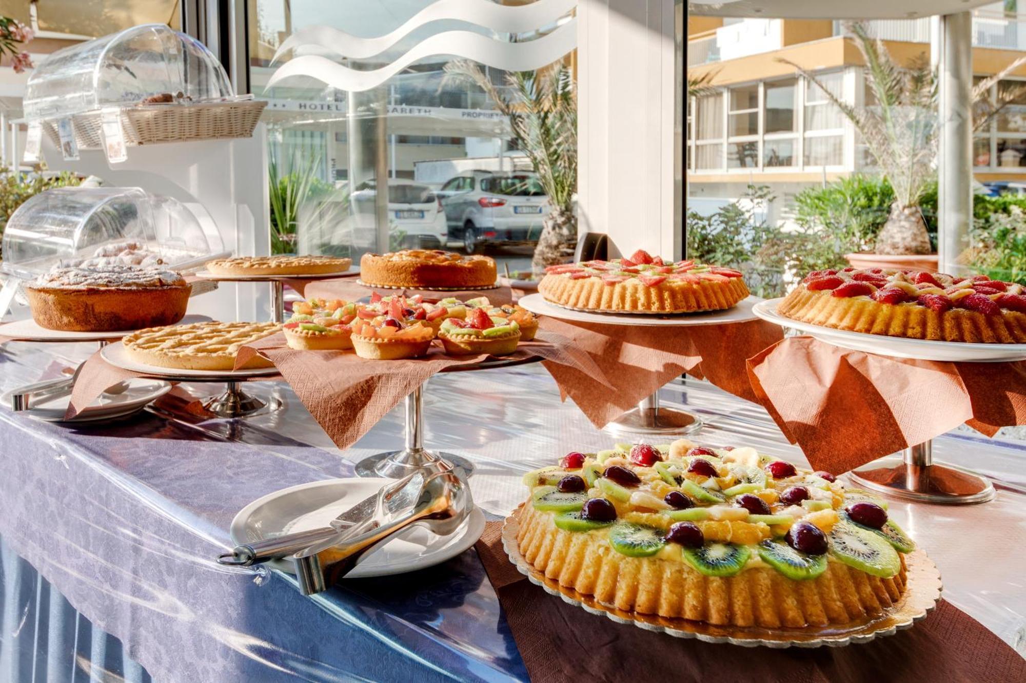 Hotel Margareth Riccione Bagian luar foto