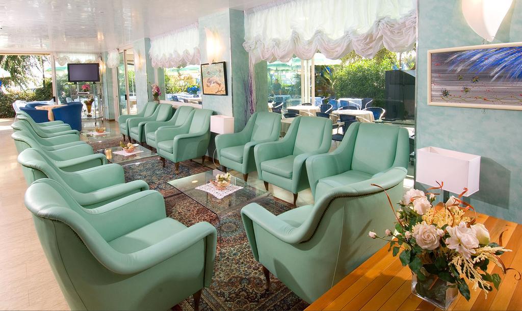 Hotel Margareth Riccione Bagian luar foto