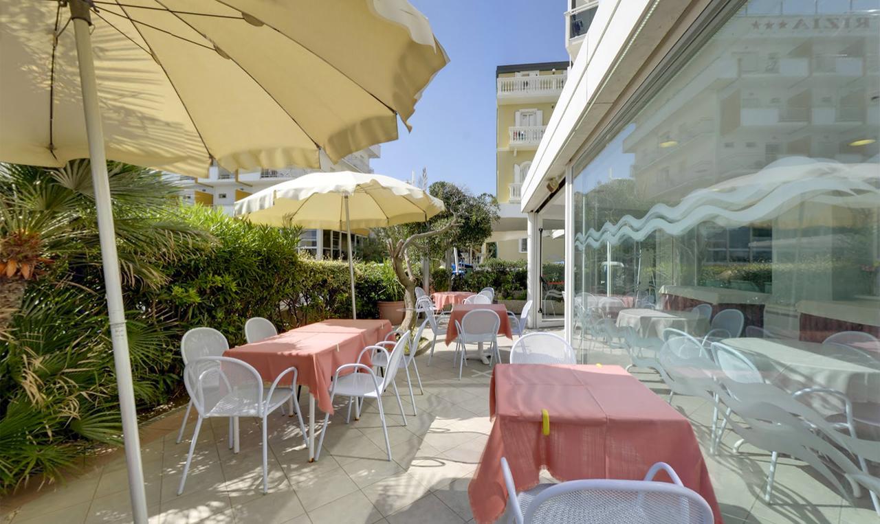 Hotel Margareth Riccione Bagian luar foto